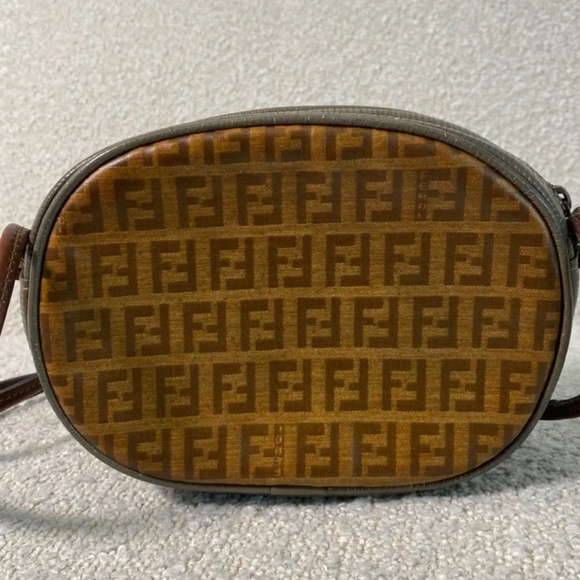 Authentic Fendi Vintage Zucca Crossbody Bag - Picture 2 of 15